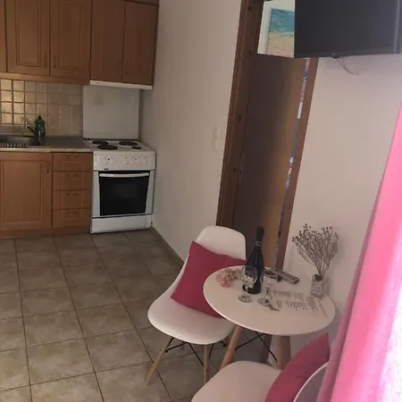 Vrisi & Appartamento *