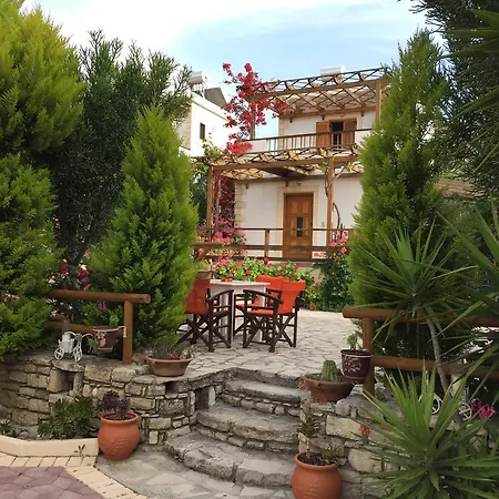 Appartamento Vrisi & *